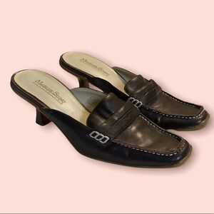 Madeline Stuart mules 2” heel square toe leather upper side embellishment Sz 7.5